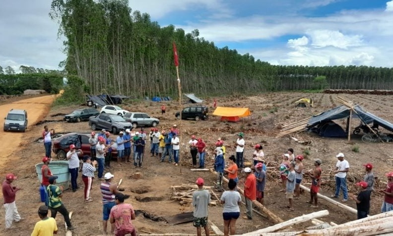 Justiça determina saída de Movimento Sem-Terra da Suzano na Bahia