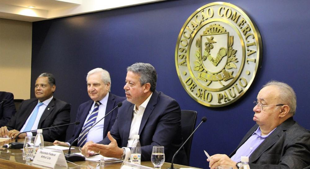 Arthur Lira afirma que Lula não tem base para aprovação da Reforma Tributária