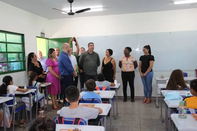 Riedel amplia ensino integral e leva jornada estendida a 213 escolas de MS