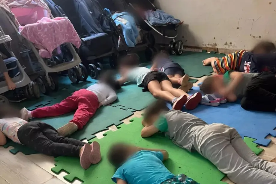 Crianças no chão, banho gelado e denúncias de agressões: creche de MS é investigada