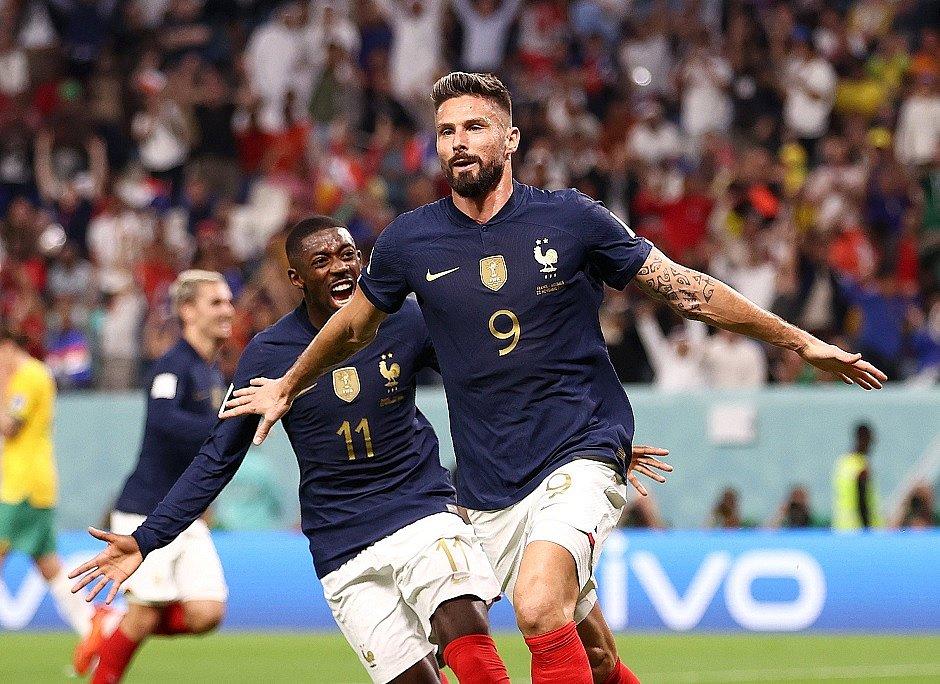 França vence de goleada a Austrália por 4 x 1 de virada