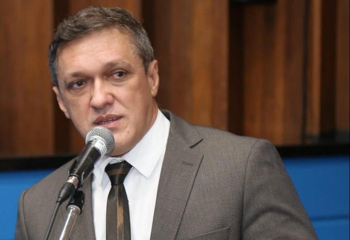 Lucas de Lima assume presidência da Comissão de Saúde