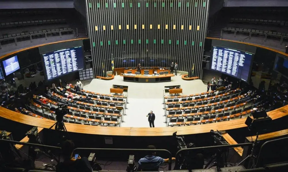 PL dispara no Congresso e direita ganha força para pautar Brasília em 2027