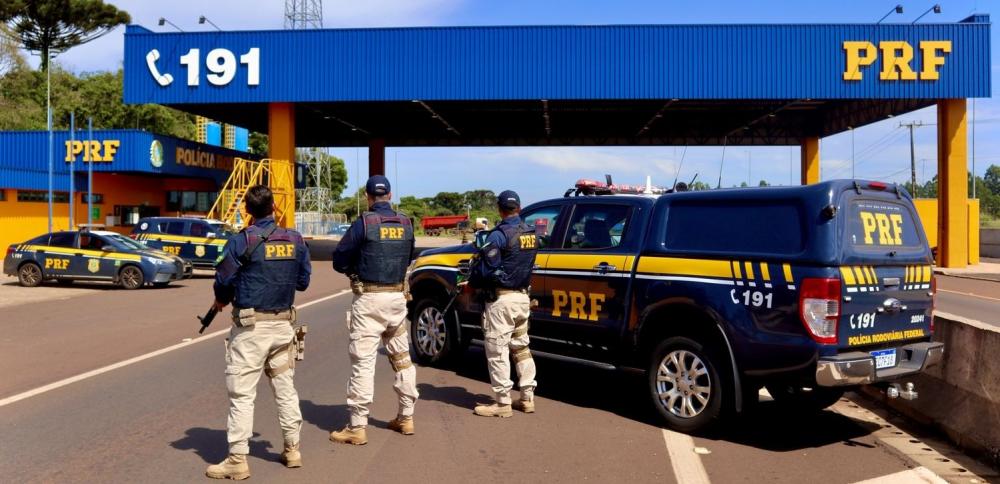 PRF nomeia 21 superintendentes após checagem de perfis e currículos