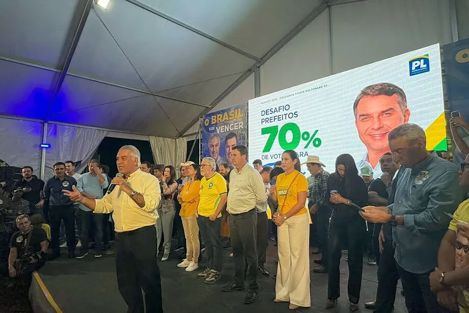 Flávio Bolsonaro ganha reforço político em MS: Riedel e Azambuja articulam mobilização em 79 cidades
