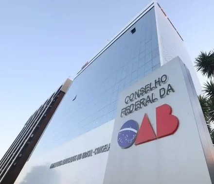 Advogadas pressionam OAB para susbstituir 