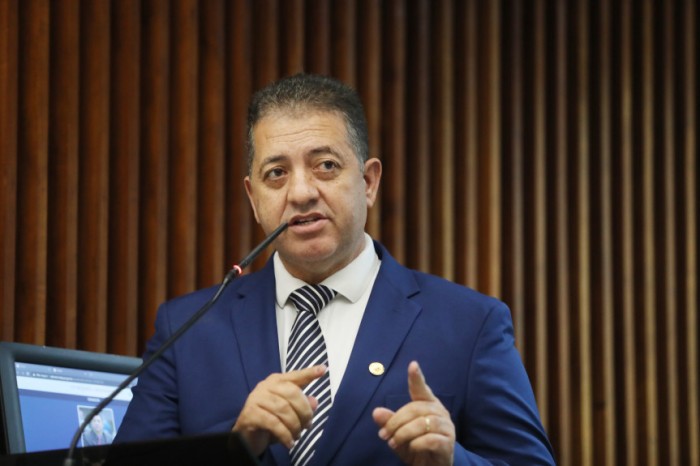 Deputado Cobra Repórter (PSD) ressalta ações e projetos em prol da causa animal