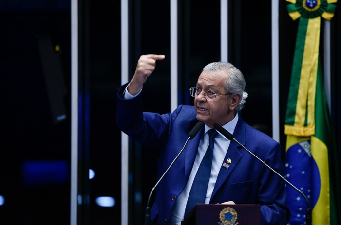 Jayme Campos destaca projeto sobre fundos ambientais climáticos e bioeconomia