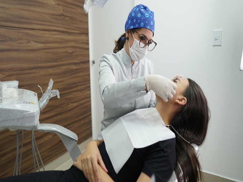 Pesquisa aponta: escovação previne a perda dentária