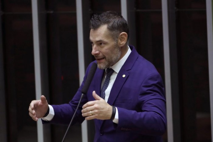 Projeto reduz temporariamente a incidência de tributos federais sobre alimentos orgânicos