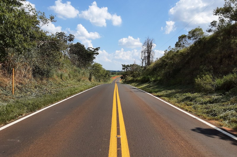 Reforço da segurança viária na PR-542 atende três municípios e beneficia 30 mil pessoas