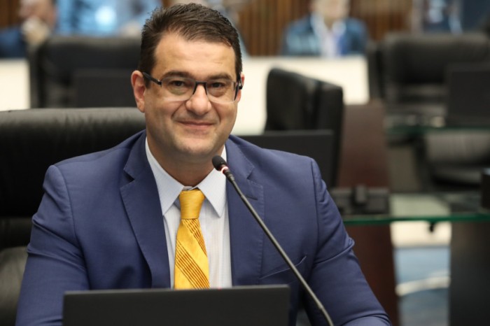 Projeto visa instituir o Programa CastraPet como política permanente de Estado