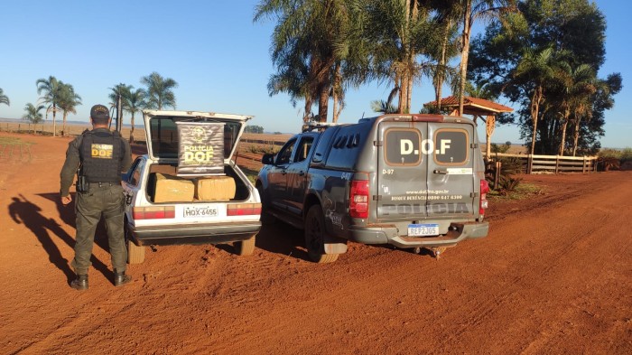 Veículo com mais de 120 quilos de maconha foi apreendido pelo DOF na MS-379