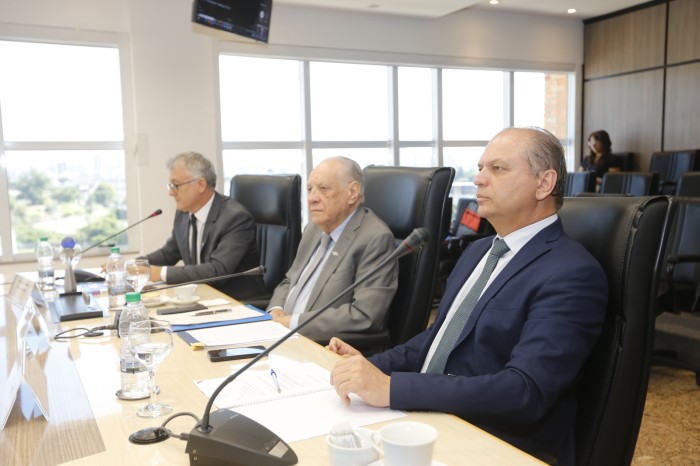 Paraná quer ampliar participação de empreendedores do Estado nas compras governamentais