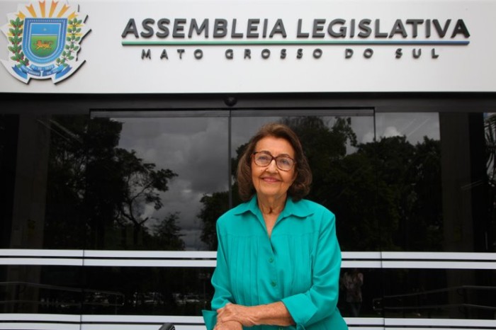 Mês da Mulher: Amor pelo Parlamento se resume na história de Maria na ALEMS