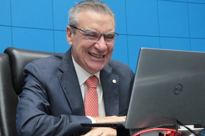 Paulo Corrêa pede construção de polo industrial e melhorias na infraestrutura de Porto Mur