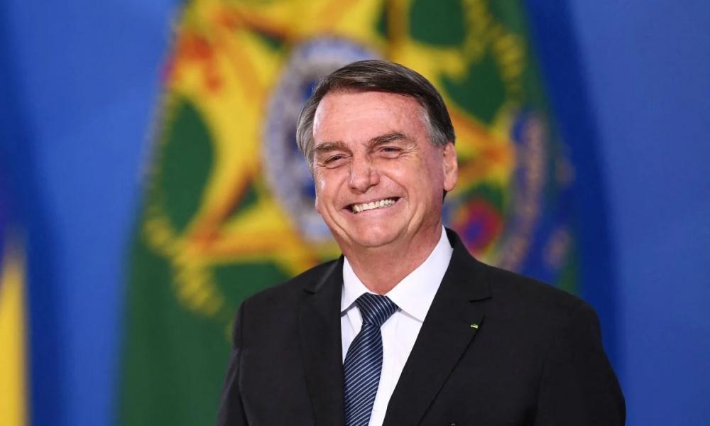 Bolsonaro deve retornar ao Brasil quando Lula viajará para a China