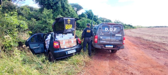 Veículo carregado com cigarros contrabandeados foi apreendido pelo DOF em Laguna Carapã