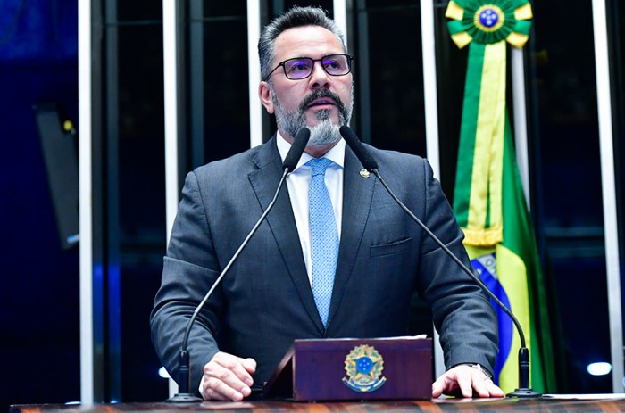 Alan Rick destaca as fortes chuvas que atingiram o Acre