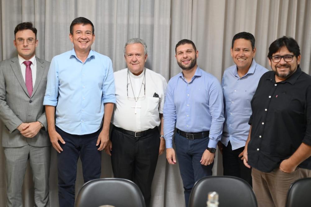 Frente Parlamentar Cristã debate inclusão de Ensino Religioso nas escolas de CG