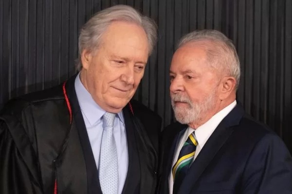 Lula anunciará sucessor de Lewandowski após viagem à China