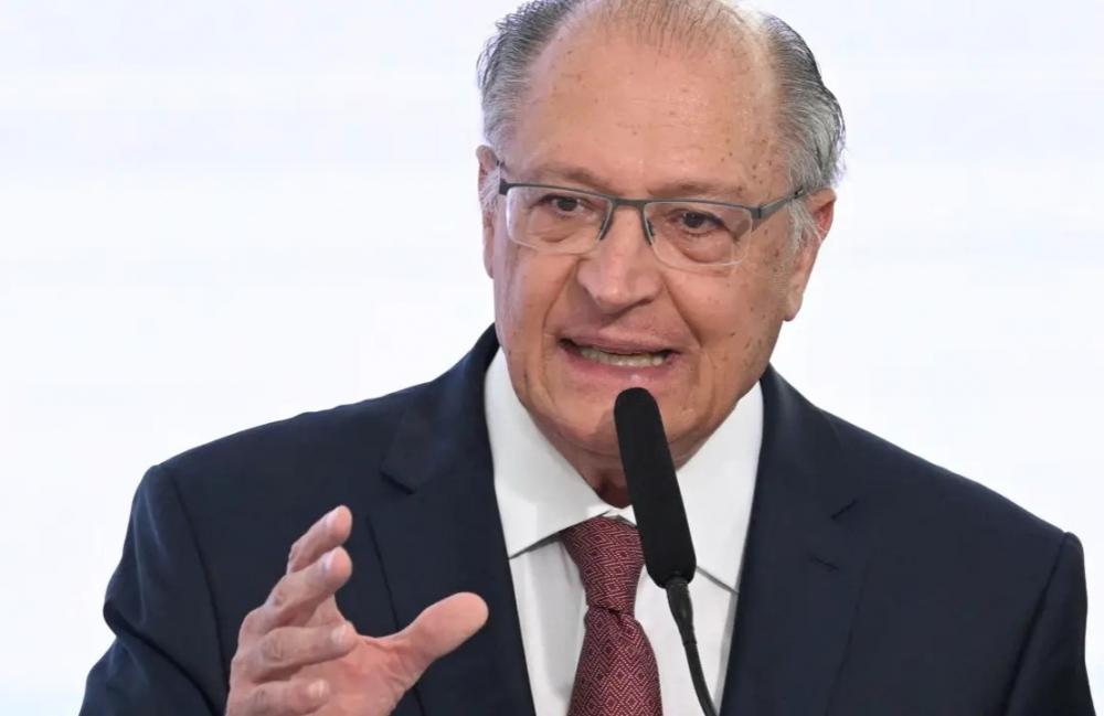 Alckmin endossa críticas de Lula contra Banco Central