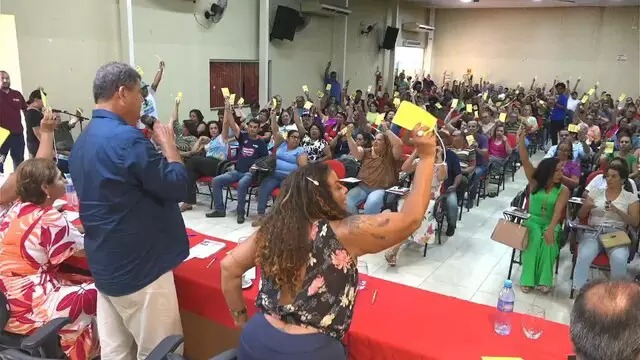 FETEMS apresenta reivindicações salariais de professores à secretários