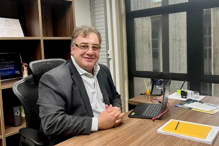 Projeto de Neno Razuk que prevê substituição de sinais sonoros em escolas é aprovado