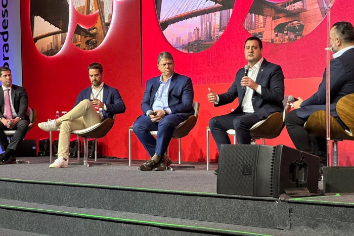 Em São Paulo, governador destaca que Paraná tem oportunidades e ambiente para investidores