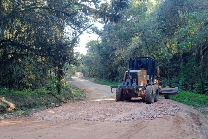 Estado licita terceiro lote de obras em rodovias não pavimentadas dos Campos Gerais