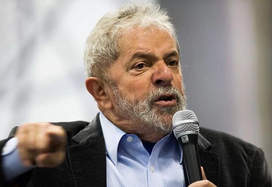 Lula: “Quem manda aí sou eu”, sobre política de preços da Petrobras