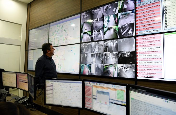 Governo faz plano de segurança para combater violência nas escolas estaduais