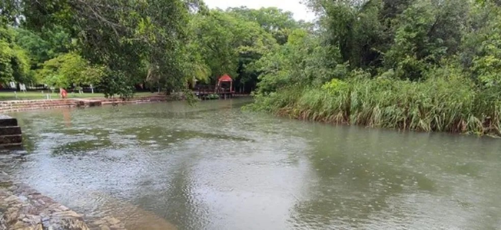 Balneário de Bonito é interditado por cheia no rio Formoso