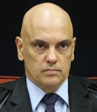 Moraes pede mais tempo para analisar sobras eleitorais