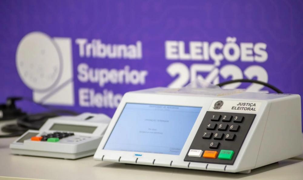 Bancada do PT planeja homenagear desenvolvedores das urnas eletrônicas