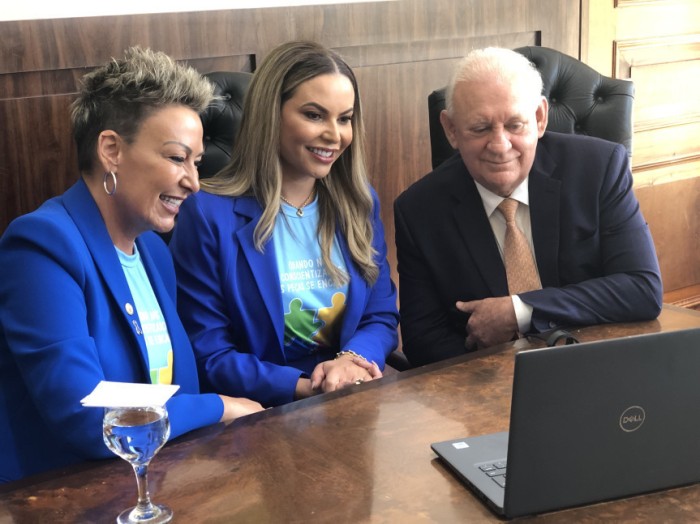 Parceria entre Procuradoria da Mulher, Sesc e Senac-PR vai oferecer dia de cuidados para mães de pessoas com Transtorno do Espectro Autista