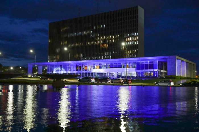 GDF já emitiu cerca de 4 mil carteiras para pessoas com autismo