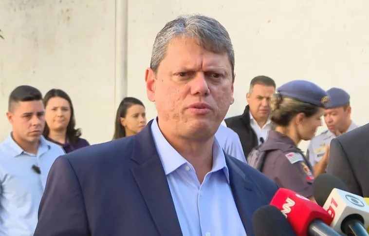 Tarcísio investe R$ 240 milhões em segurança nas escolas