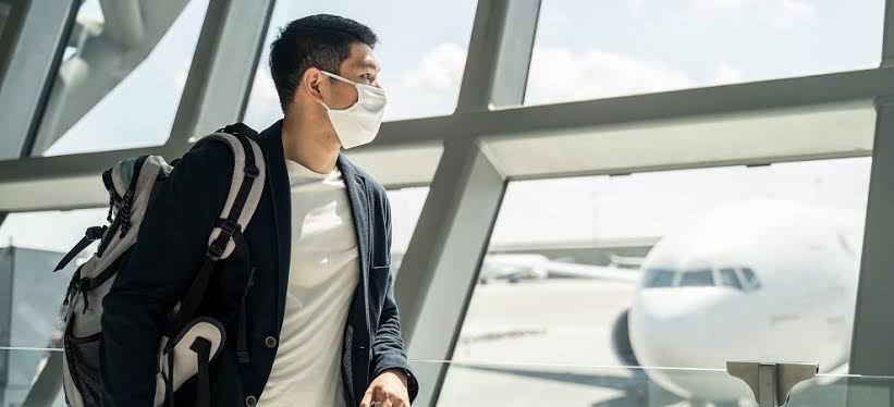 Anvisa determina volta obrigatória do uso de máscaras em aviões e aeroportos no Brasil