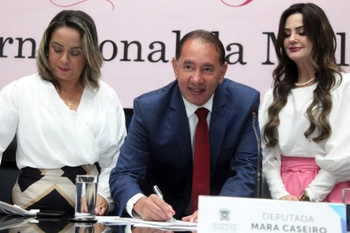 Lei: Servidora é beneficiada com licença-maternidade ??a partir da alta hospitalar