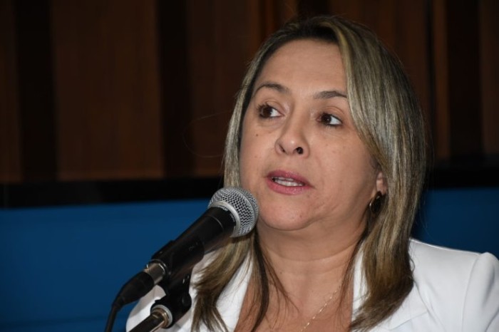 Lia Nogueira solicita a continuidade dos atendimentos no Hospital Regional de Dourados