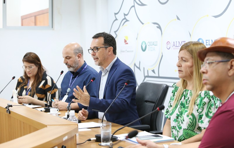 Fechamento de turmas do ensino fundamental é tema de audiência pública