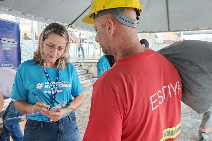Atendimento médico e social: Saúde nos Portos presta atendimento aos trabalhadores