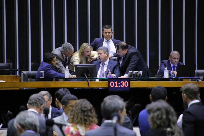URGENTE: Saiba quais deputados votaram a favor do Regime de Urgência do PL das Fakes News