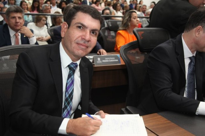 Deputado Jamilson Name presta homenagem aos integrantes do Clube da Imprensa do MS